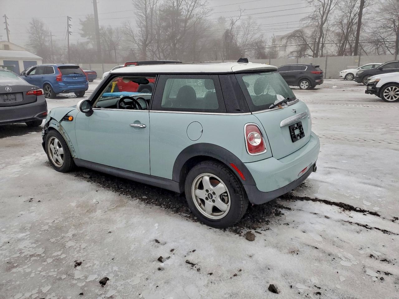 2011 MINI COOPER photo 2