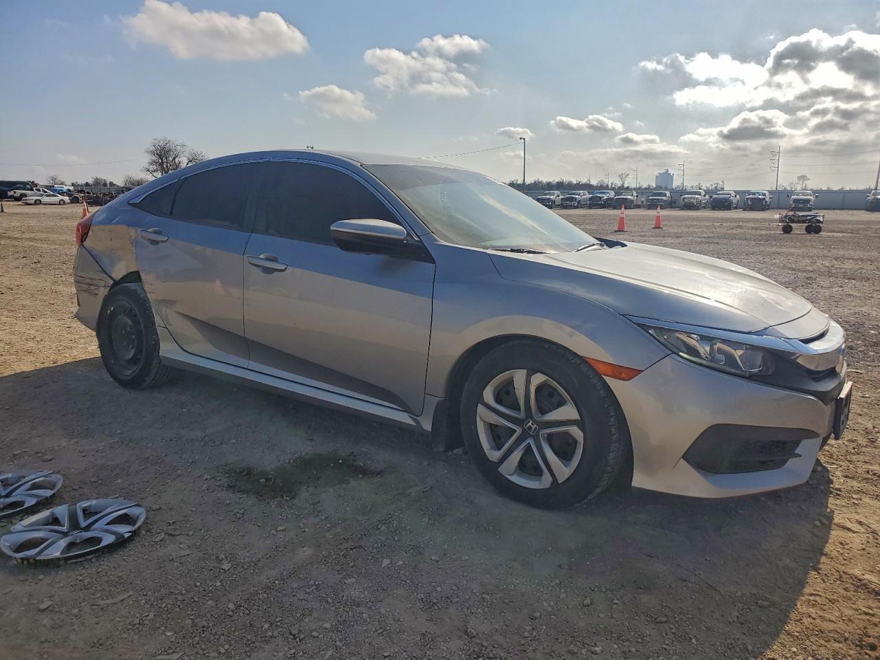 2016 HONDA CIVIC LX photo 4