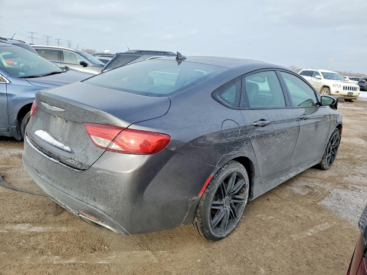 2015 CHRYSLER 200 S photo 3