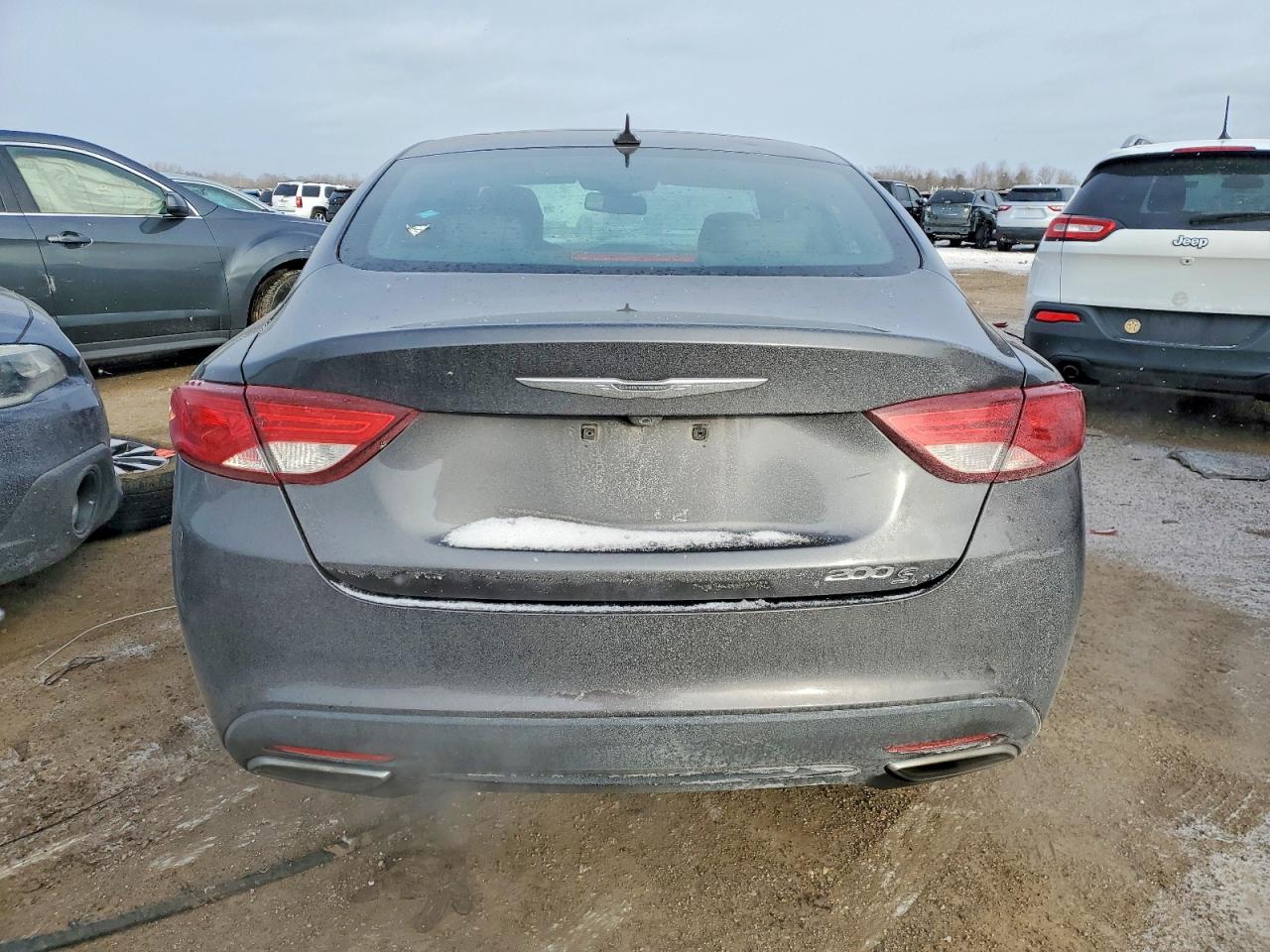 2015 CHRYSLER 200 S photo 6