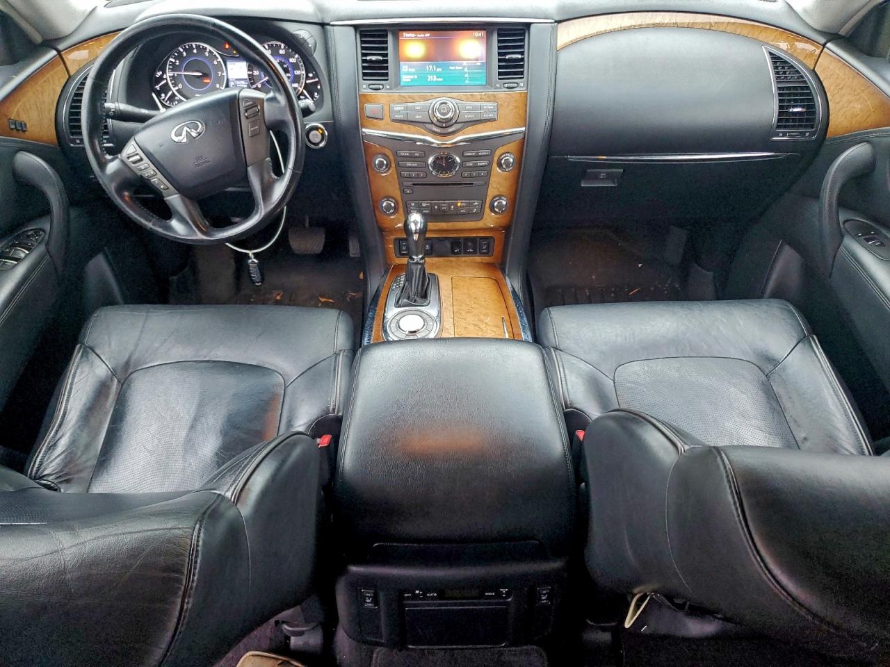 2013 INFINITI QX56 photo 8
