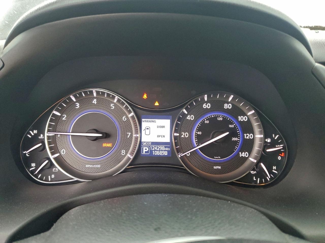 2013 INFINITI QX56 photo 9
