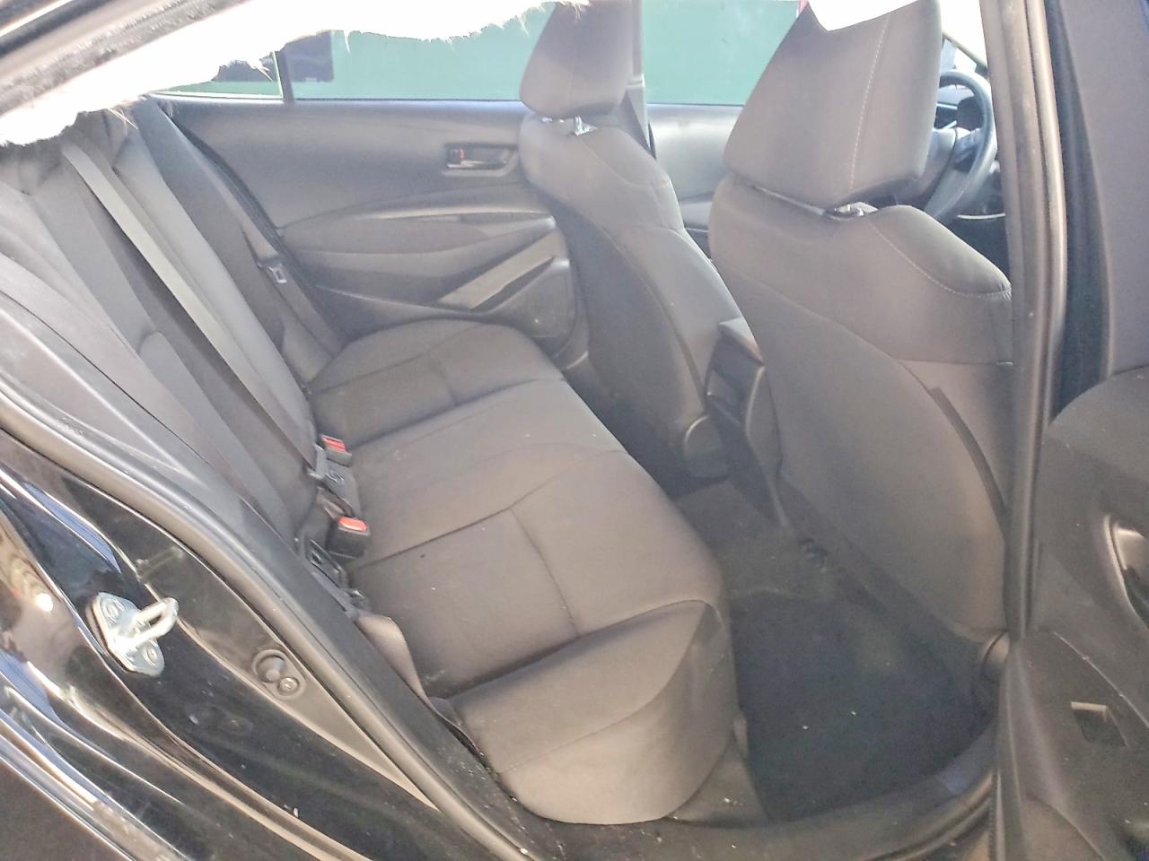 2022 TOYOTA COROLLA LE photo 10