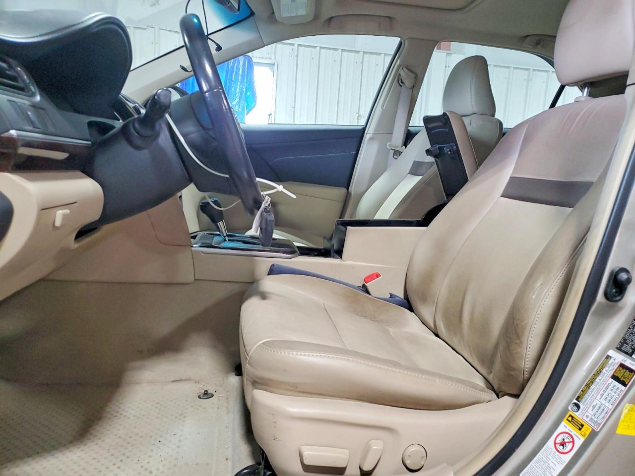 2014 TOYOTA CAMRY L photo 7