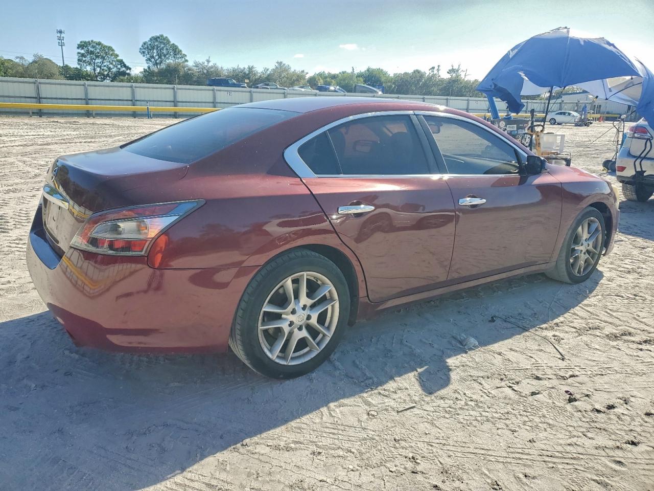 2013 NISSAN MAXIMA S photo 3