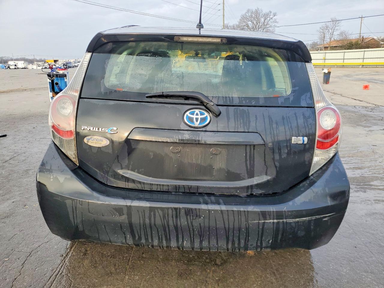 2012 TOYOTA PRIUS C photo 6