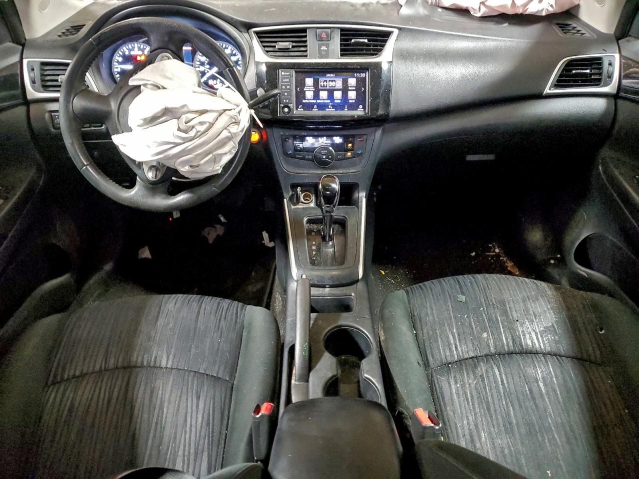 2019 NISSAN SENTRA S photo 8