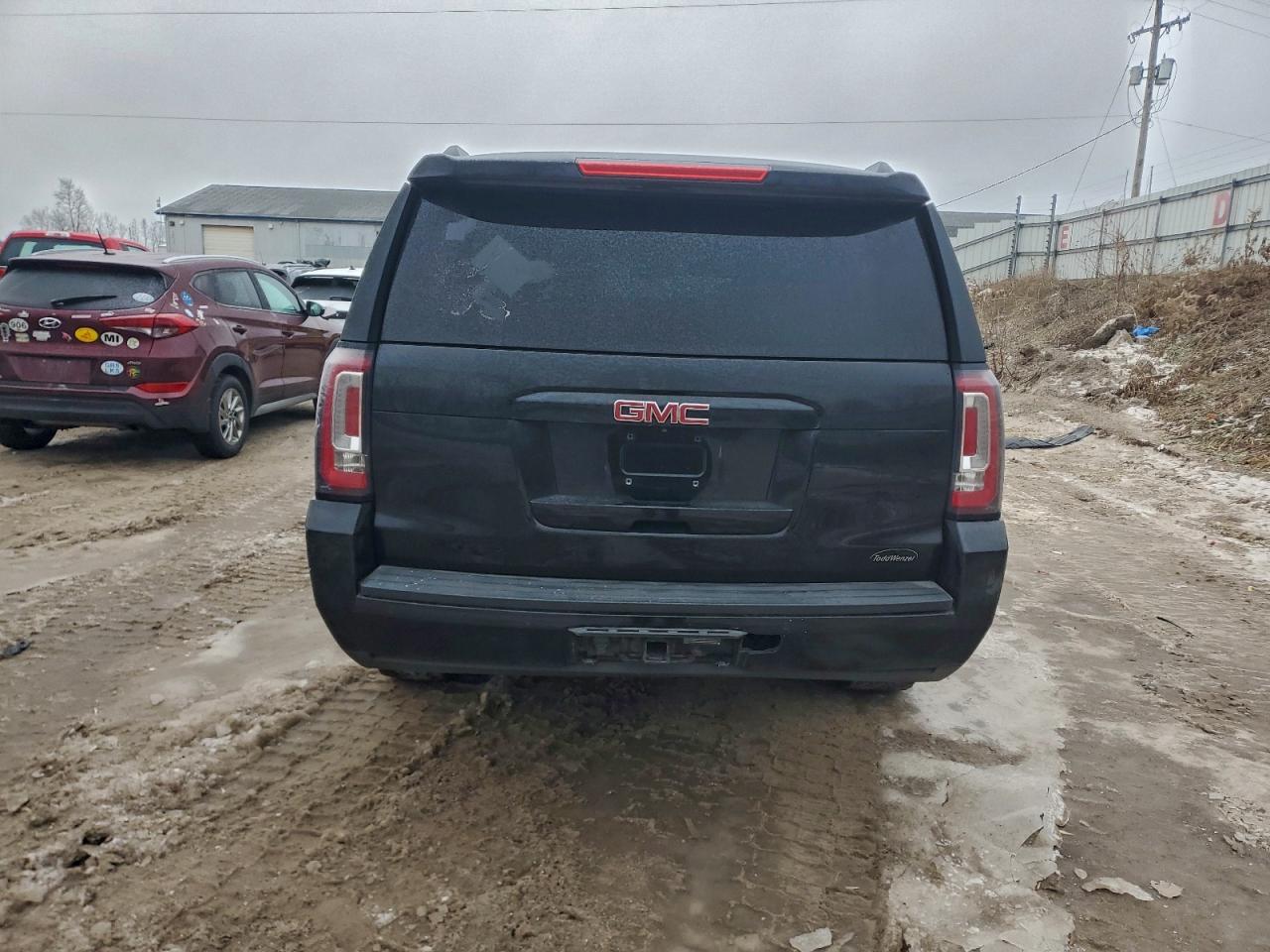2015 GMC YUKON XL K1500 SLT photo 6