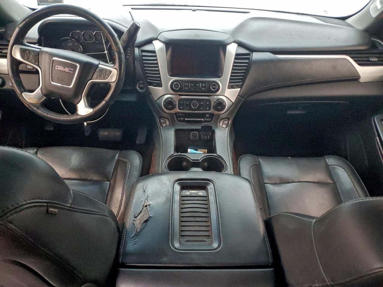 2015 GMC YUKON XL K1500 SLT photo 8