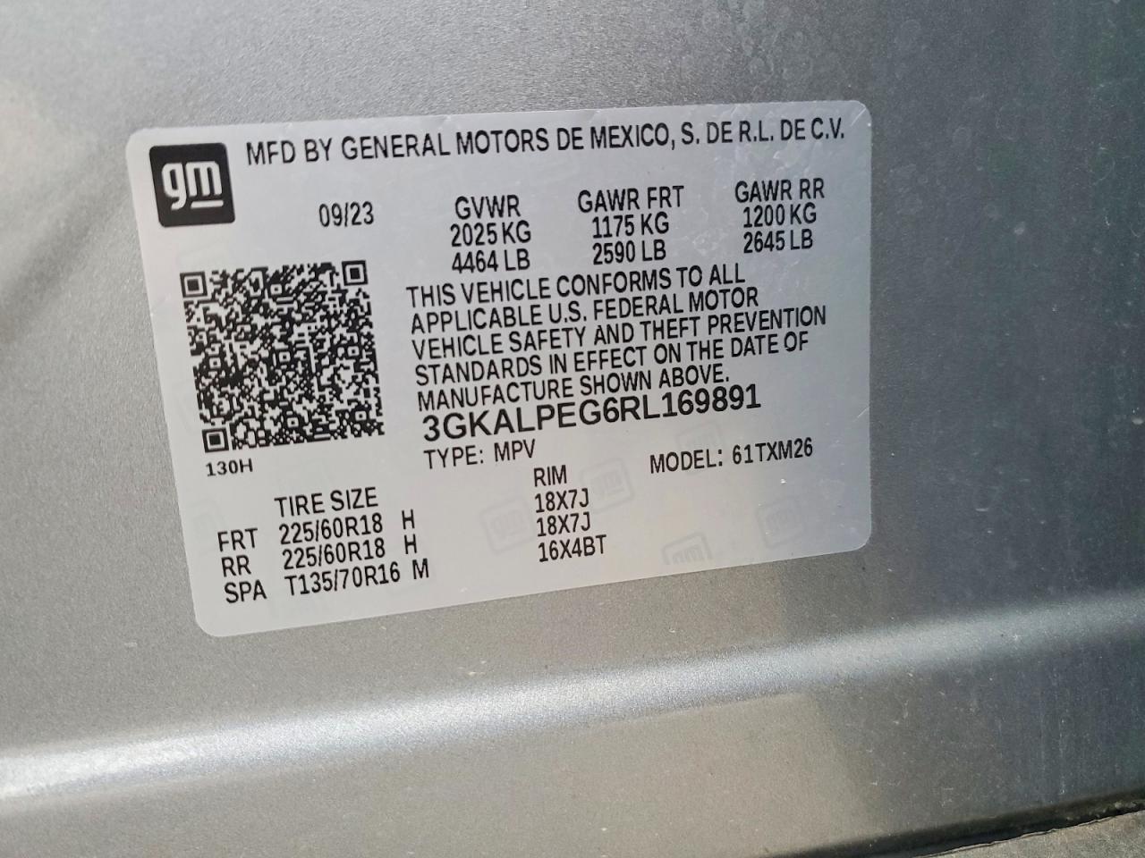 2024 GMC TERRAIN SLT photo 13
