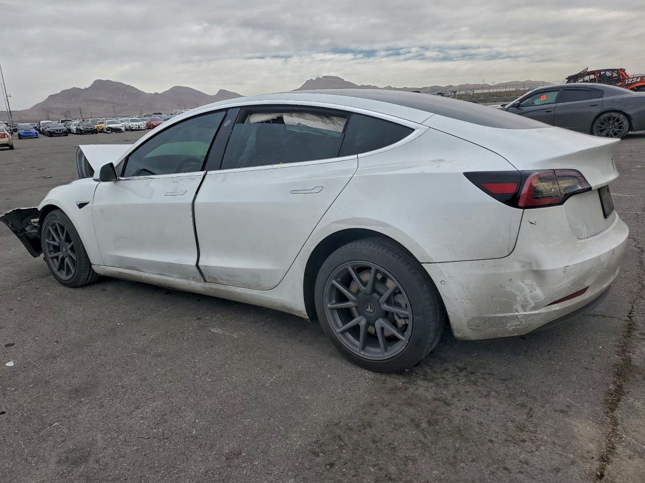 2020 TESLA MODEL 3 photo 2