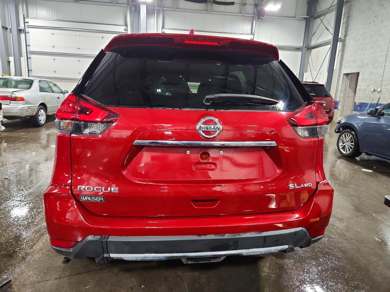 2017 NISSAN ROGUE SV photo 6