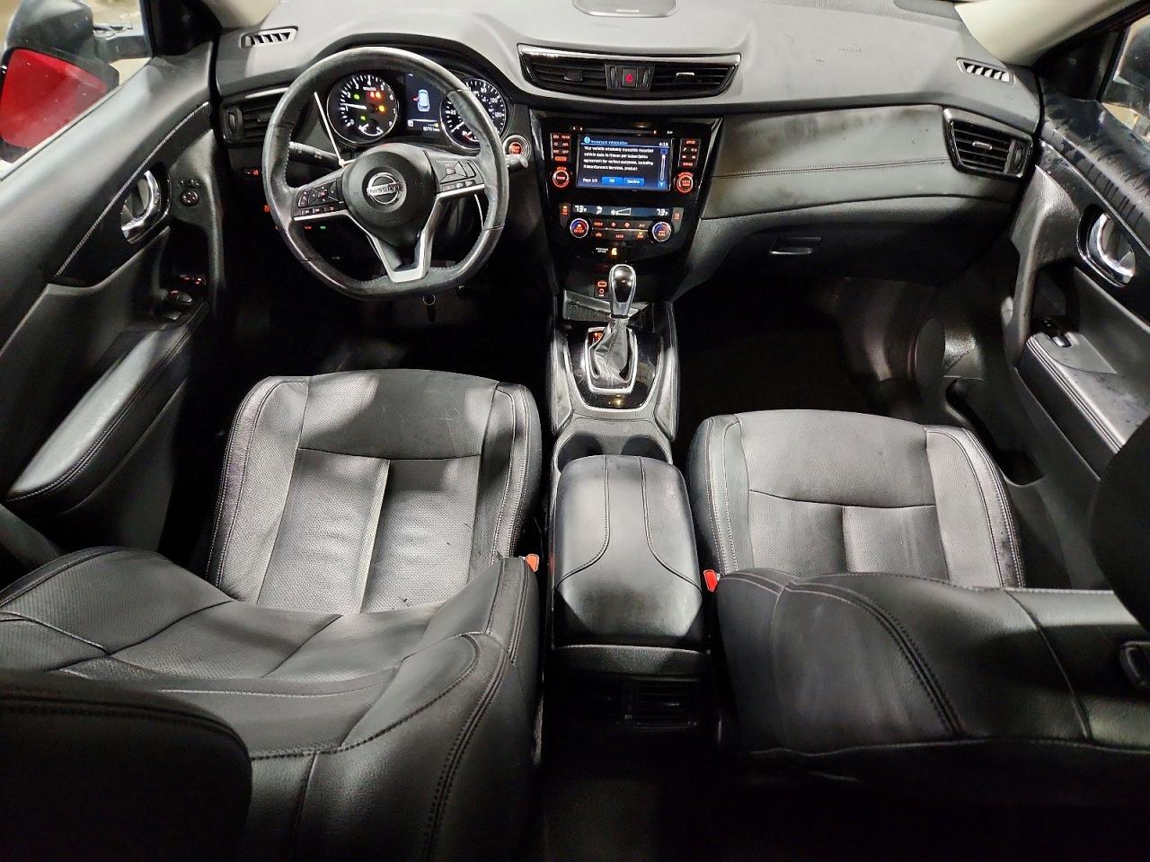 2017 NISSAN ROGUE SV photo 8