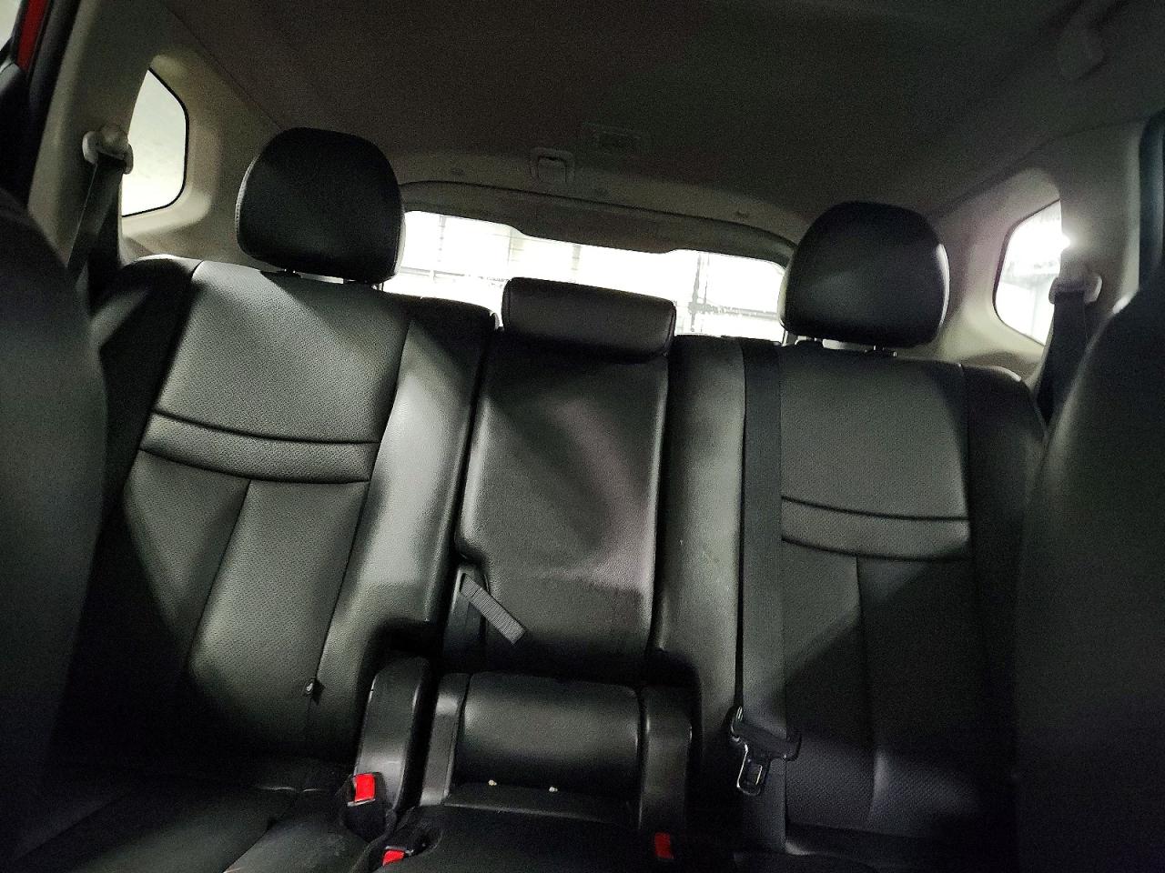 2017 NISSAN ROGUE SV photo 10
