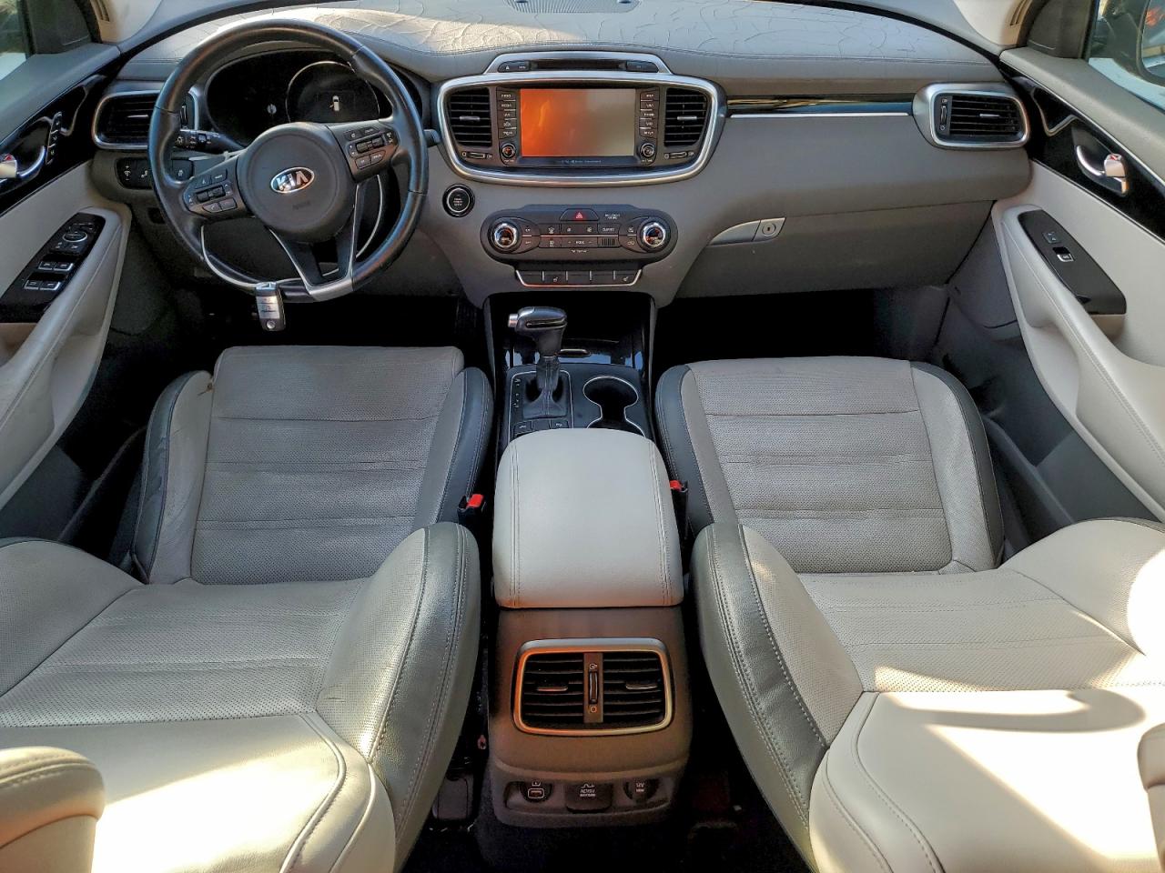 2016 KIA SORENTO SX photo 8
