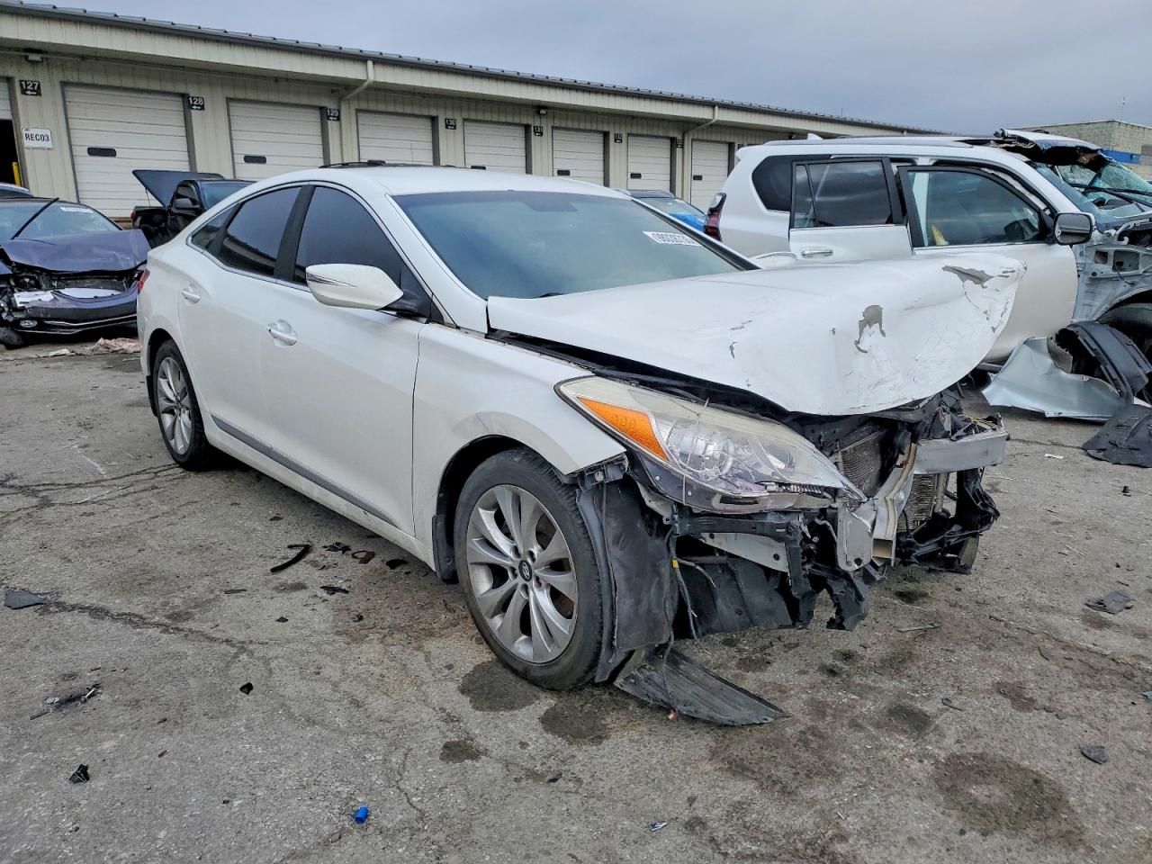 2014 HYUNDAI AZERA GLS photo 4