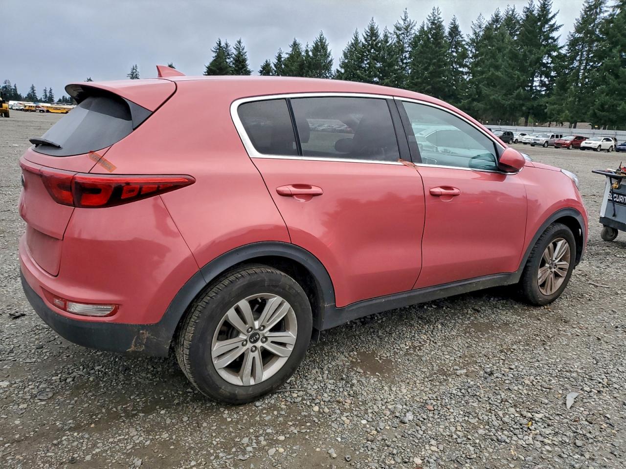 2018 KIA SPORTAGE LX photo 3