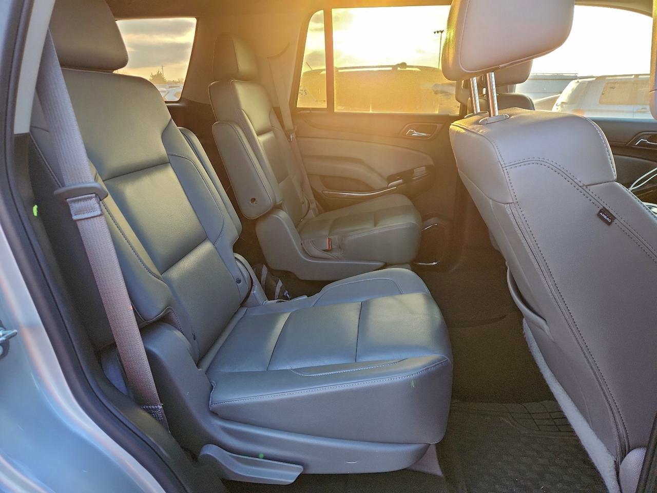 2016 CHEVROLET TAHOE C1500 LT photo 10