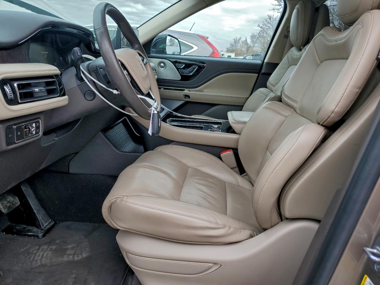 2020 LINCOLN AVIATOR RESERVE photo 7