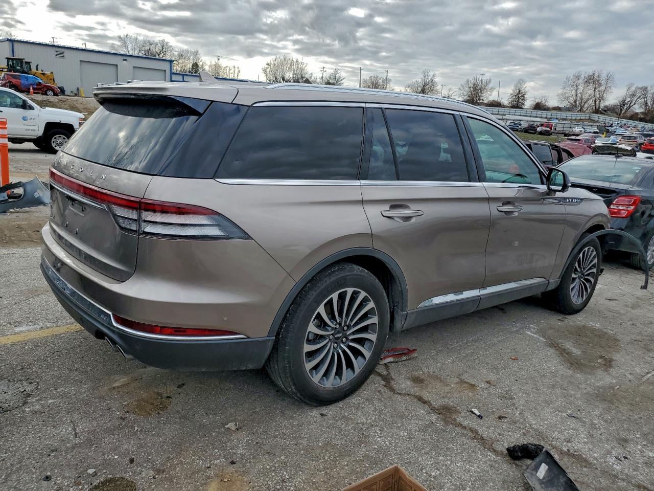 2020 LINCOLN AVIATOR RESERVE photo 3