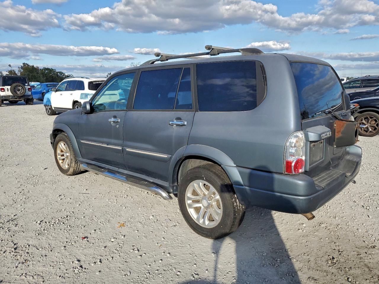 2005 SUZUKI XL7 EX photo 2