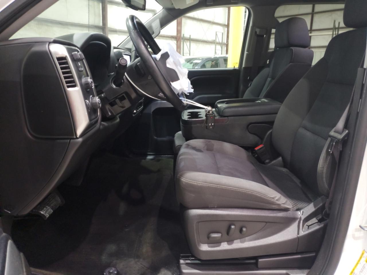 2017 CHEVROLET SILVERADO K1500 LT photo 7