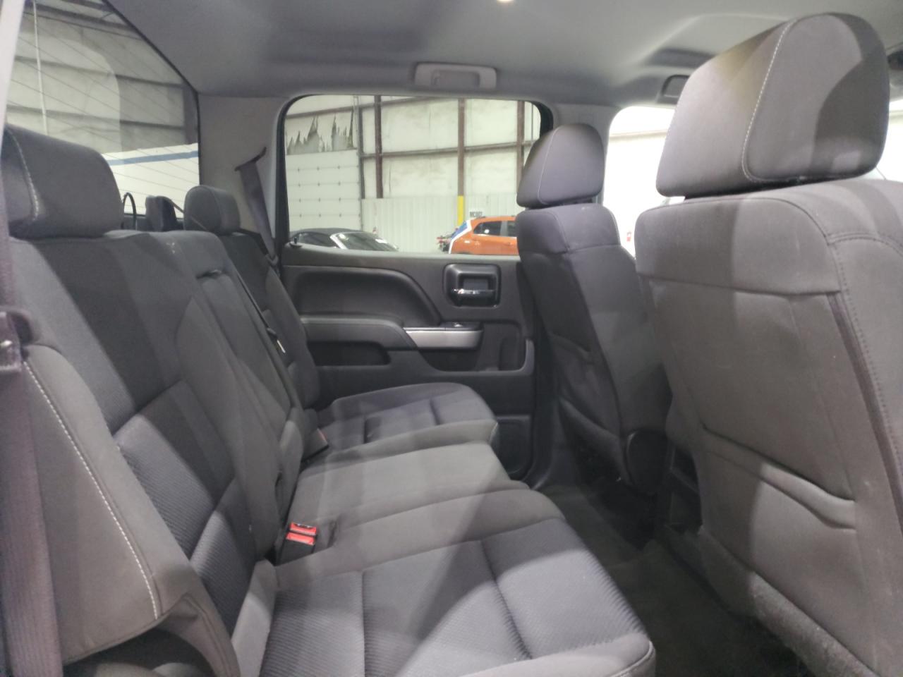 2017 CHEVROLET SILVERADO K1500 LT photo 10