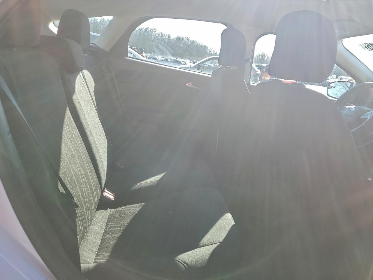 2017 FORD FOCUS SE photo 10