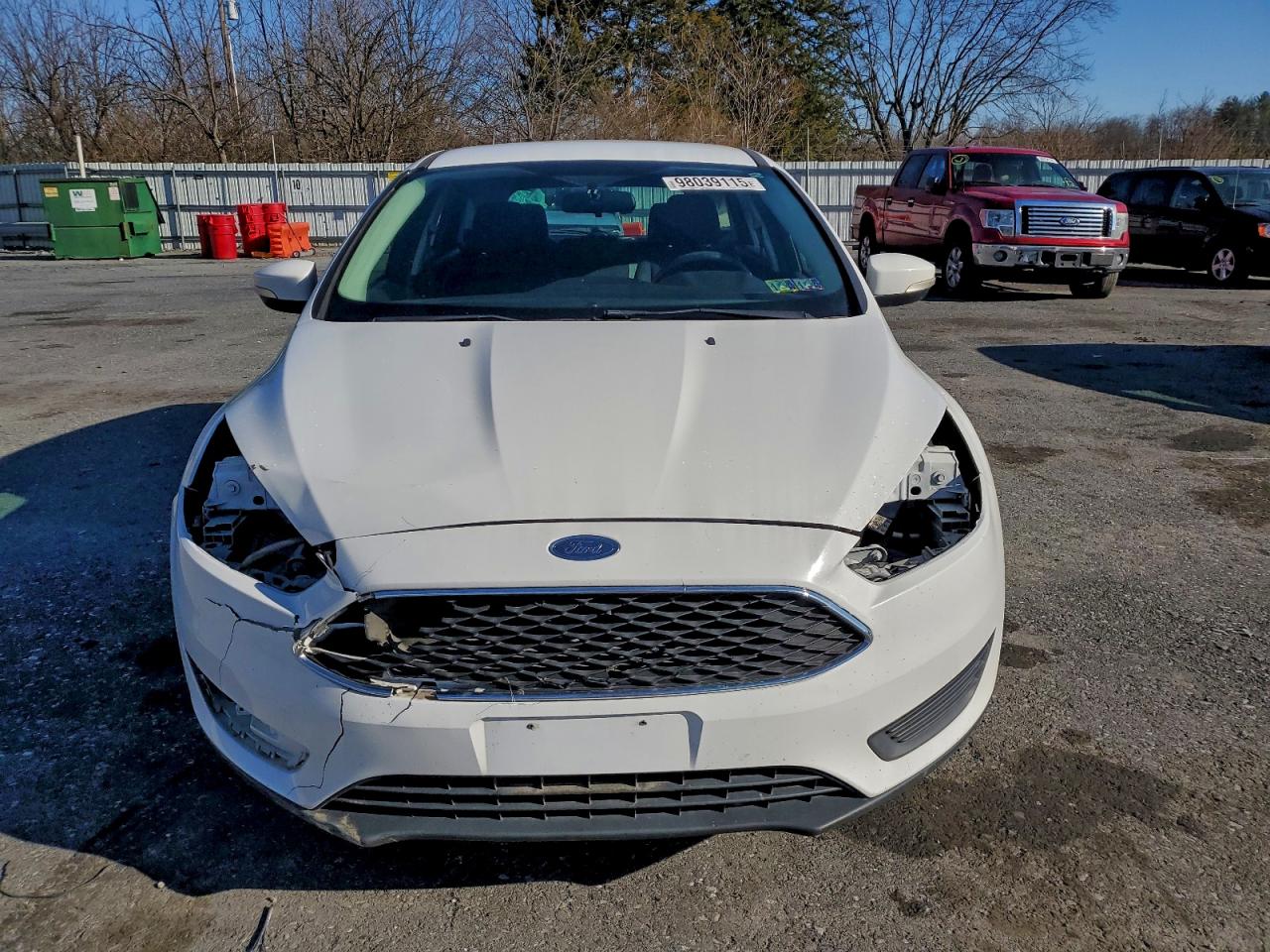 2017 FORD FOCUS SE photo 5