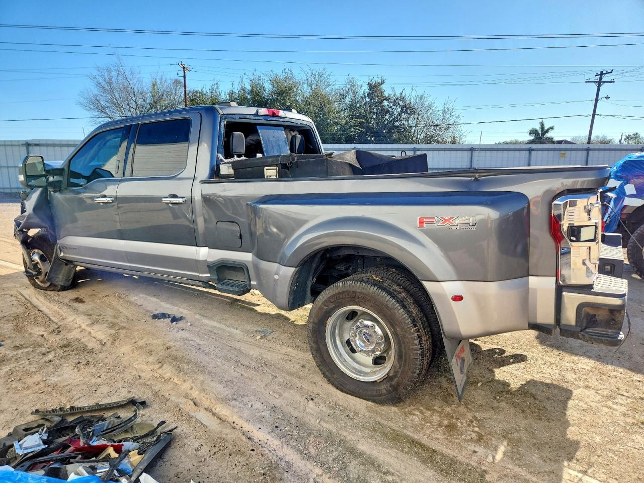 2024 FORD F350 SUPER DUTY photo 2
