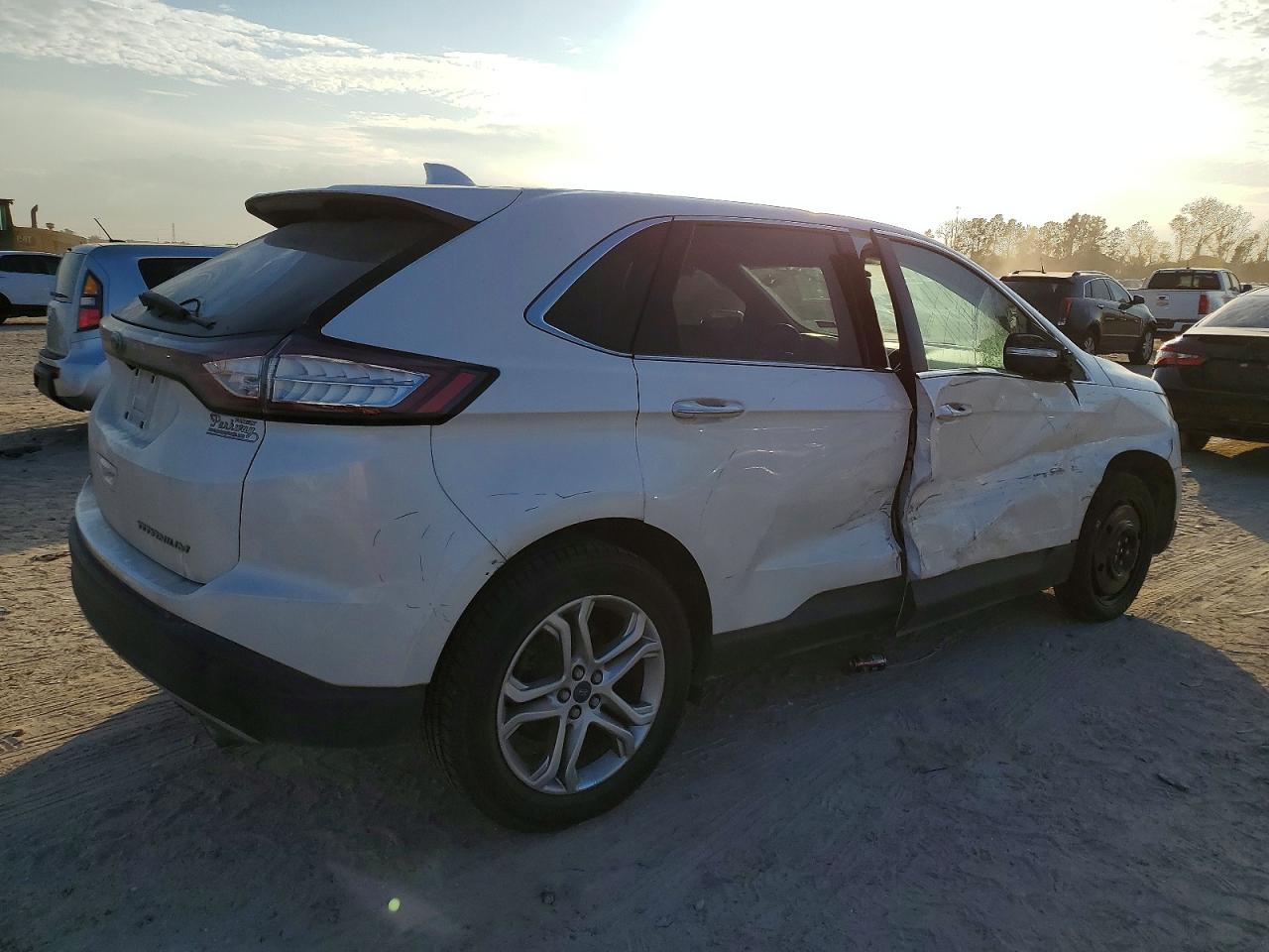 2016 FORD EDGE TITANIUM photo 3