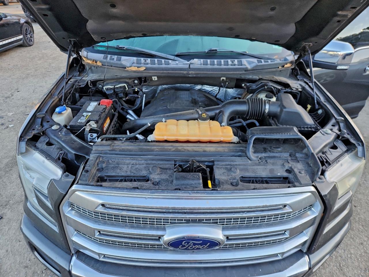 2015 FORD F150 SUPERCREW photo 11