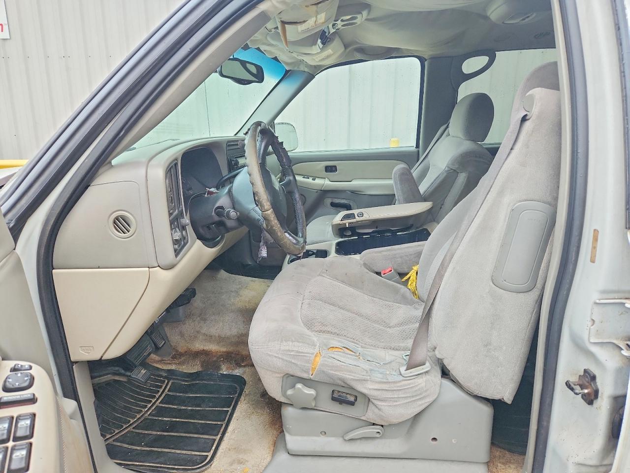 2002 CHEVROLET SUBURBAN C1500 photo 7