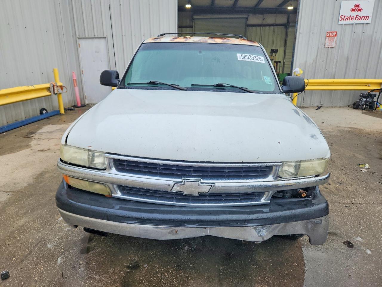 2002 CHEVROLET SUBURBAN C1500 photo 5