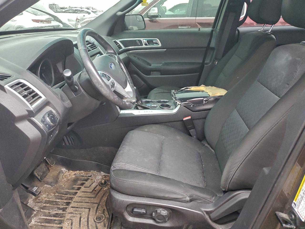 2015 FORD EXPLORER XLT photo 7