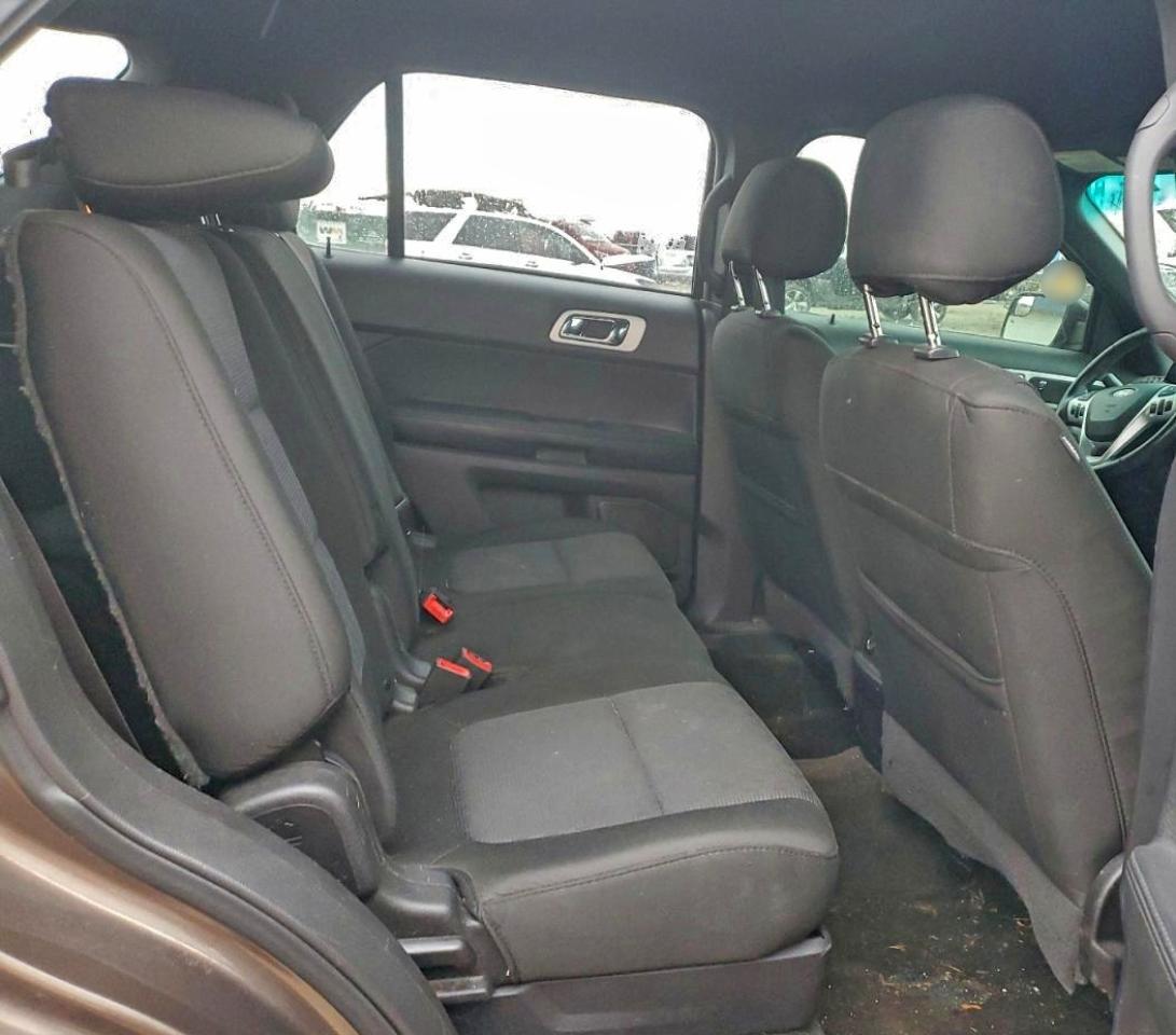 2015 FORD EXPLORER XLT photo 11