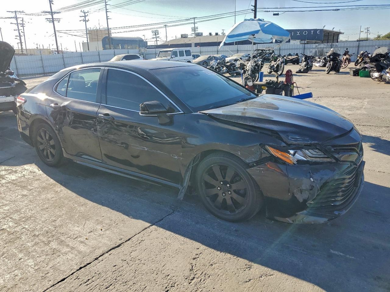 2018 TOYOTA CAMRY HYBRID photo 4