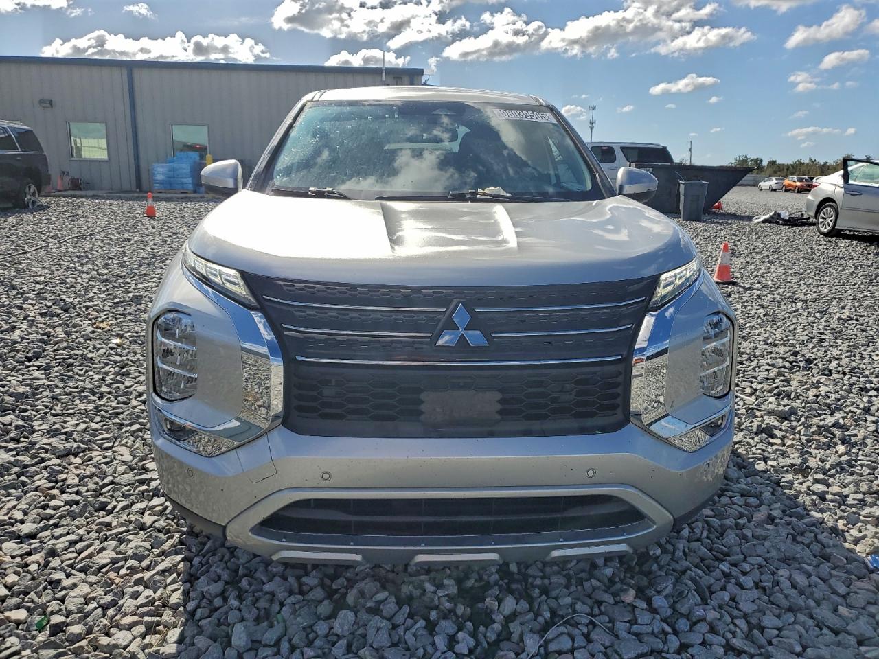 2024 MITSUBISHI OUTLANDER SE photo 5