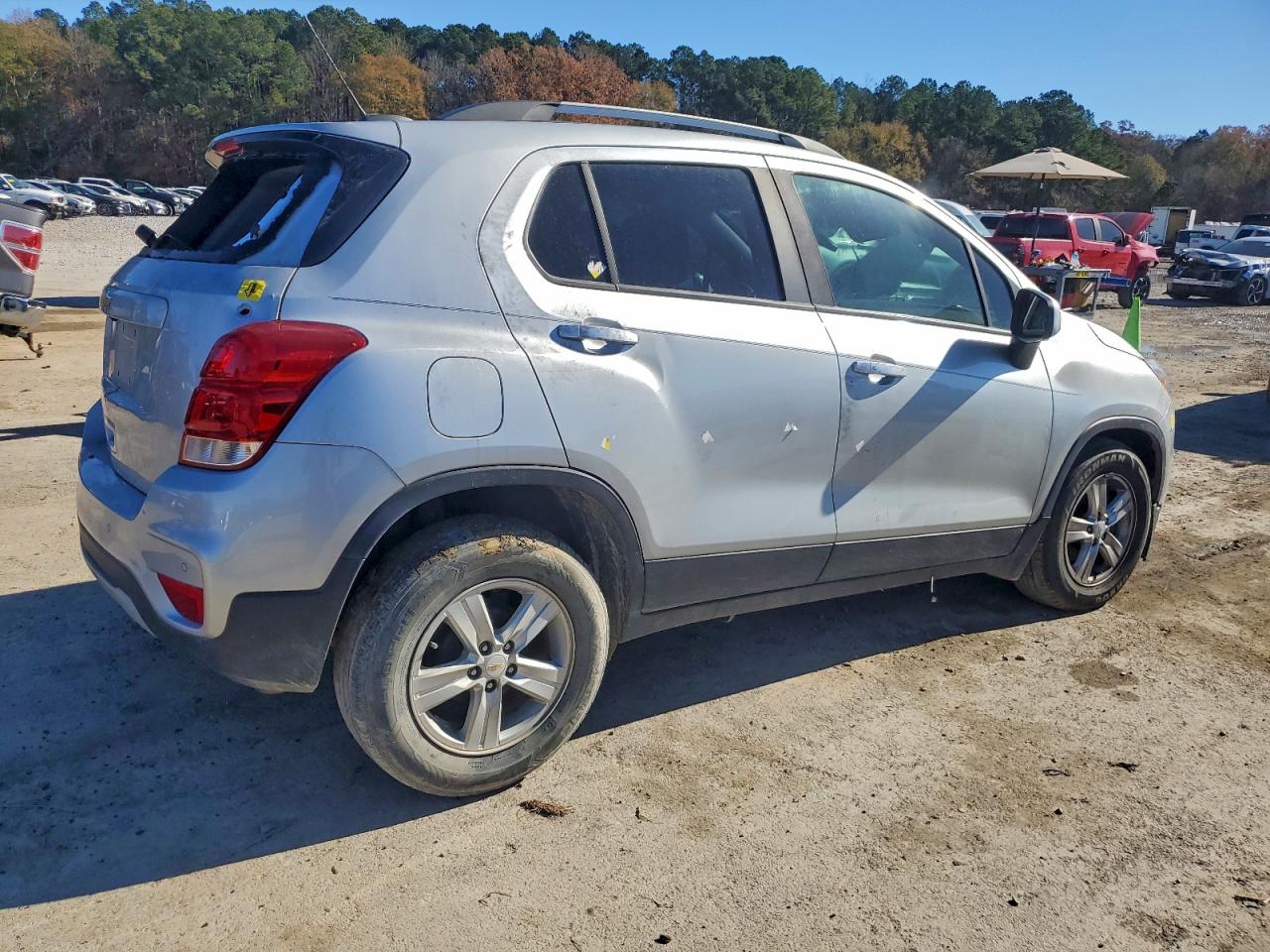 2021 CHEVROLET TRAX 1LT photo 3