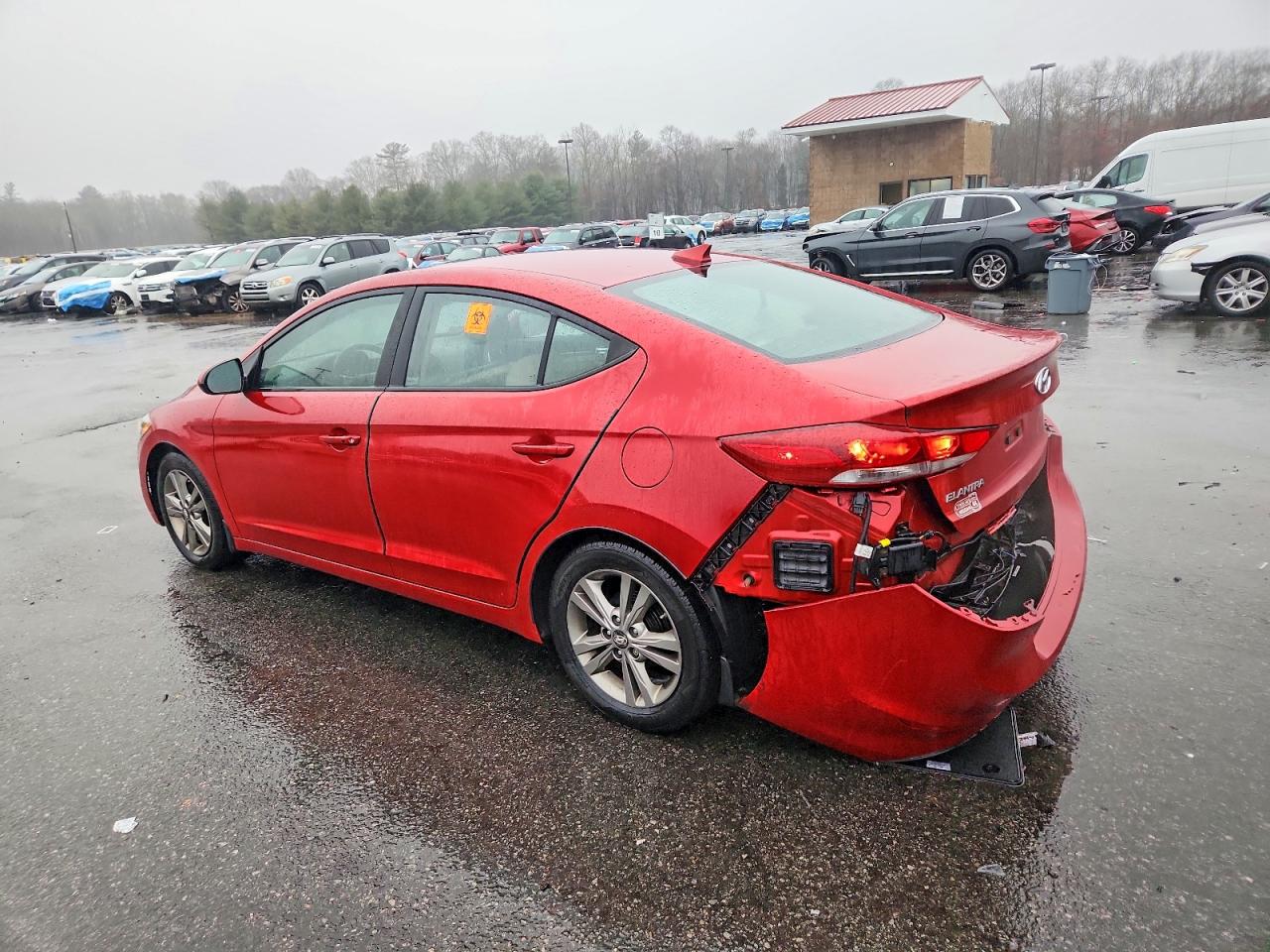 2017 HYUNDAI ELANTRA SE photo 2