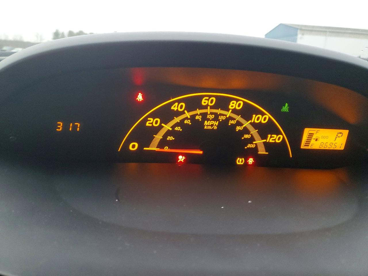 2010 TOYOTA YARIS photo 9