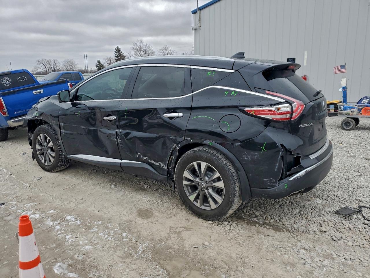 2018 NISSAN MURANO S photo 2