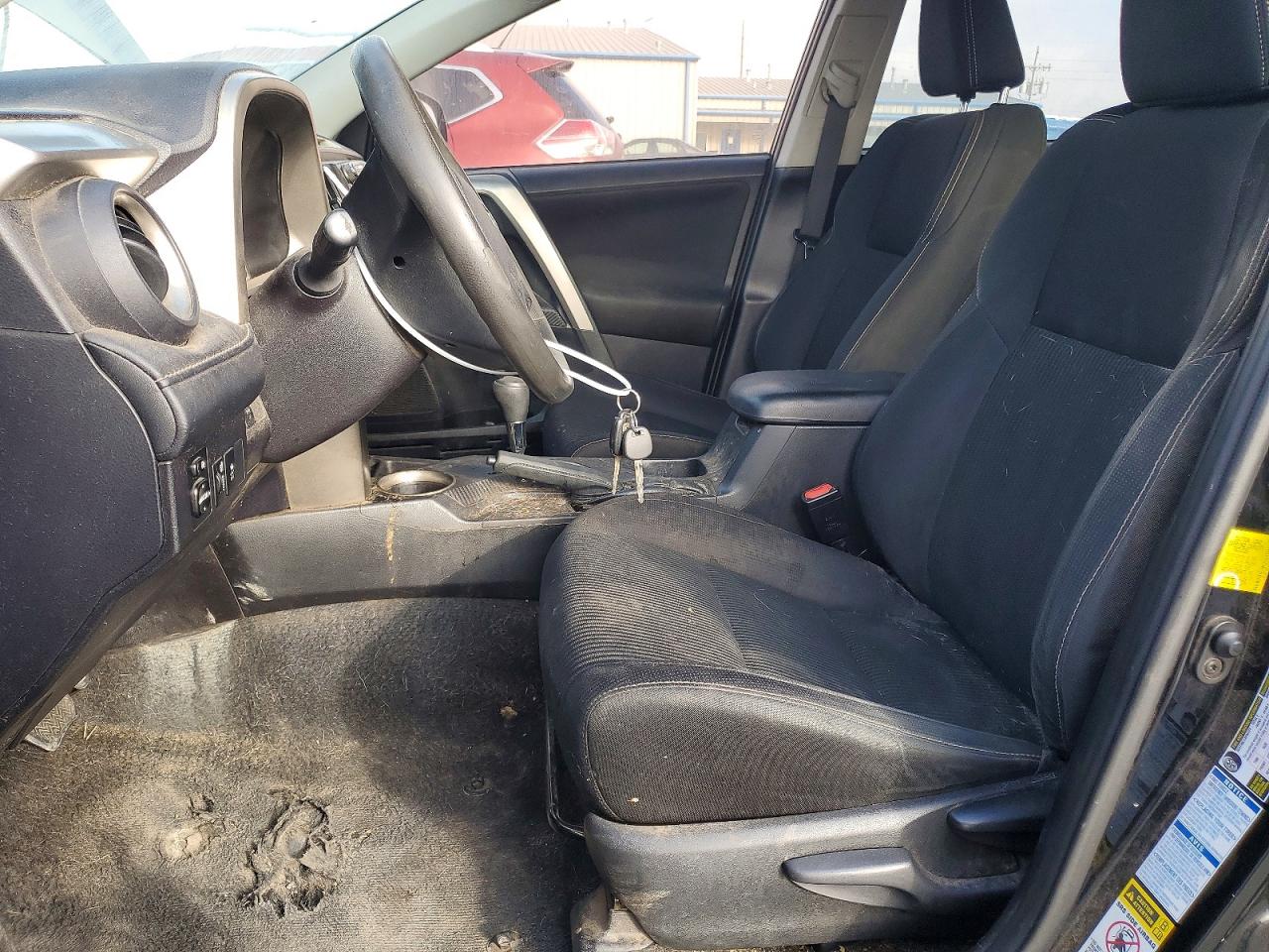 2015 TOYOTA RAV4 XLE photo 7