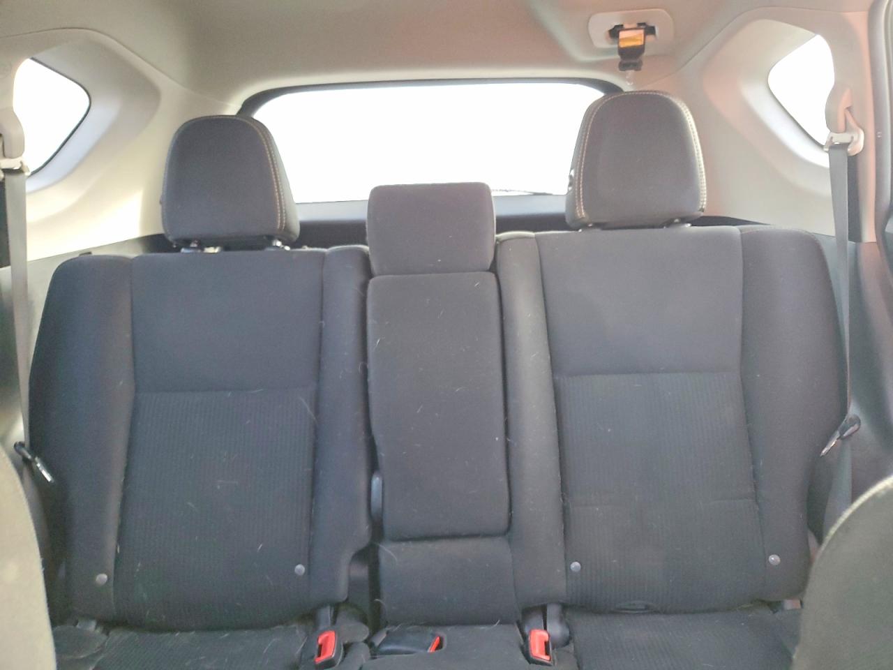 2015 TOYOTA RAV4 XLE photo 10