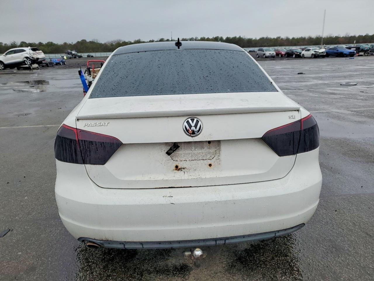 2012 VOLKSWAGEN PASSAT SE photo 6