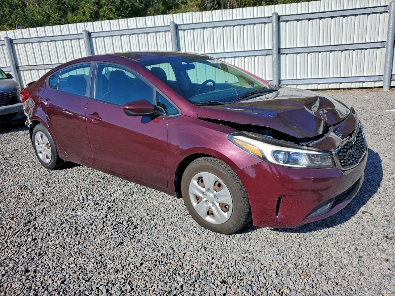 2017 KIA FORTE LX photo 4