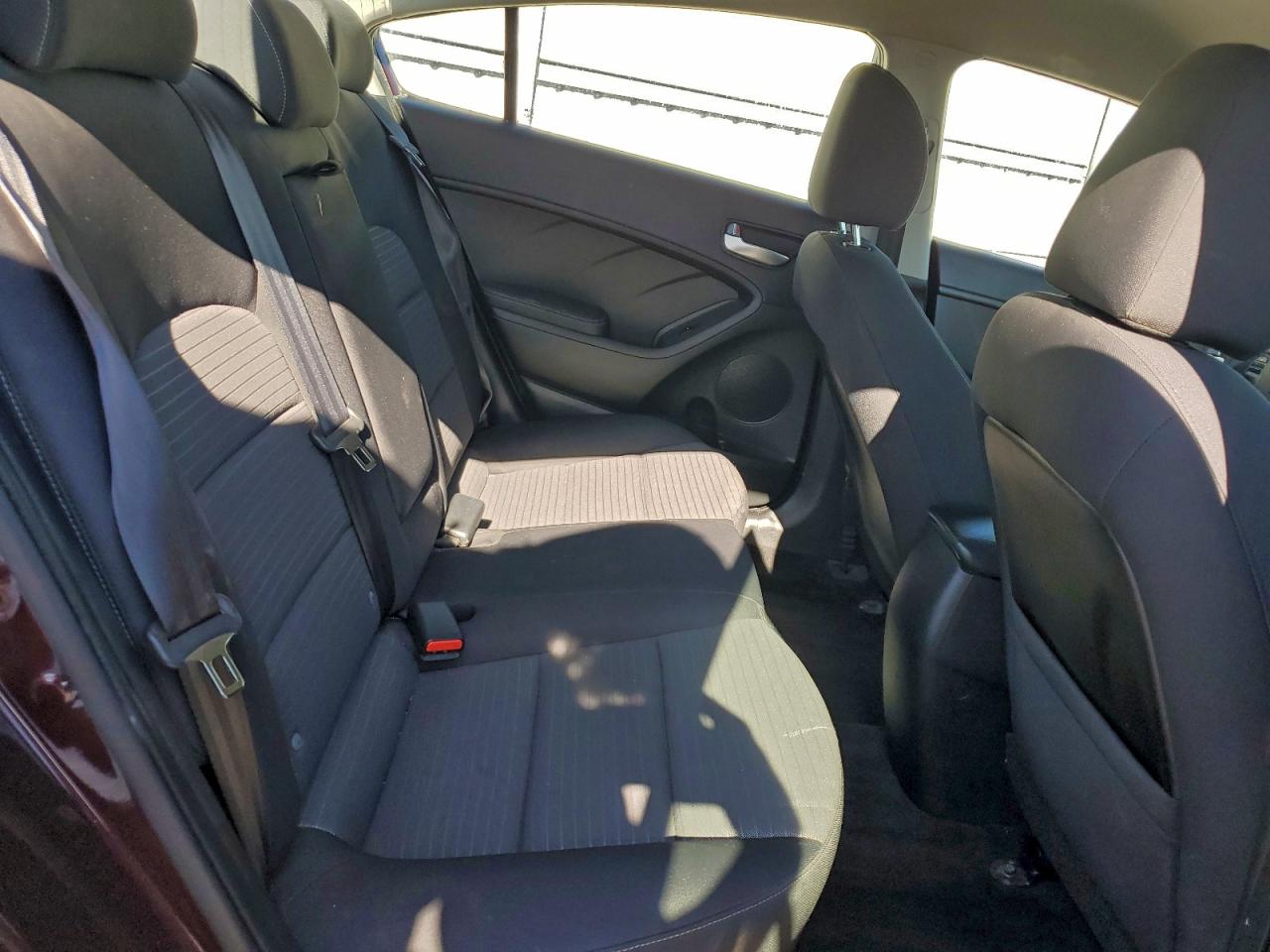 2017 KIA FORTE LX photo 10