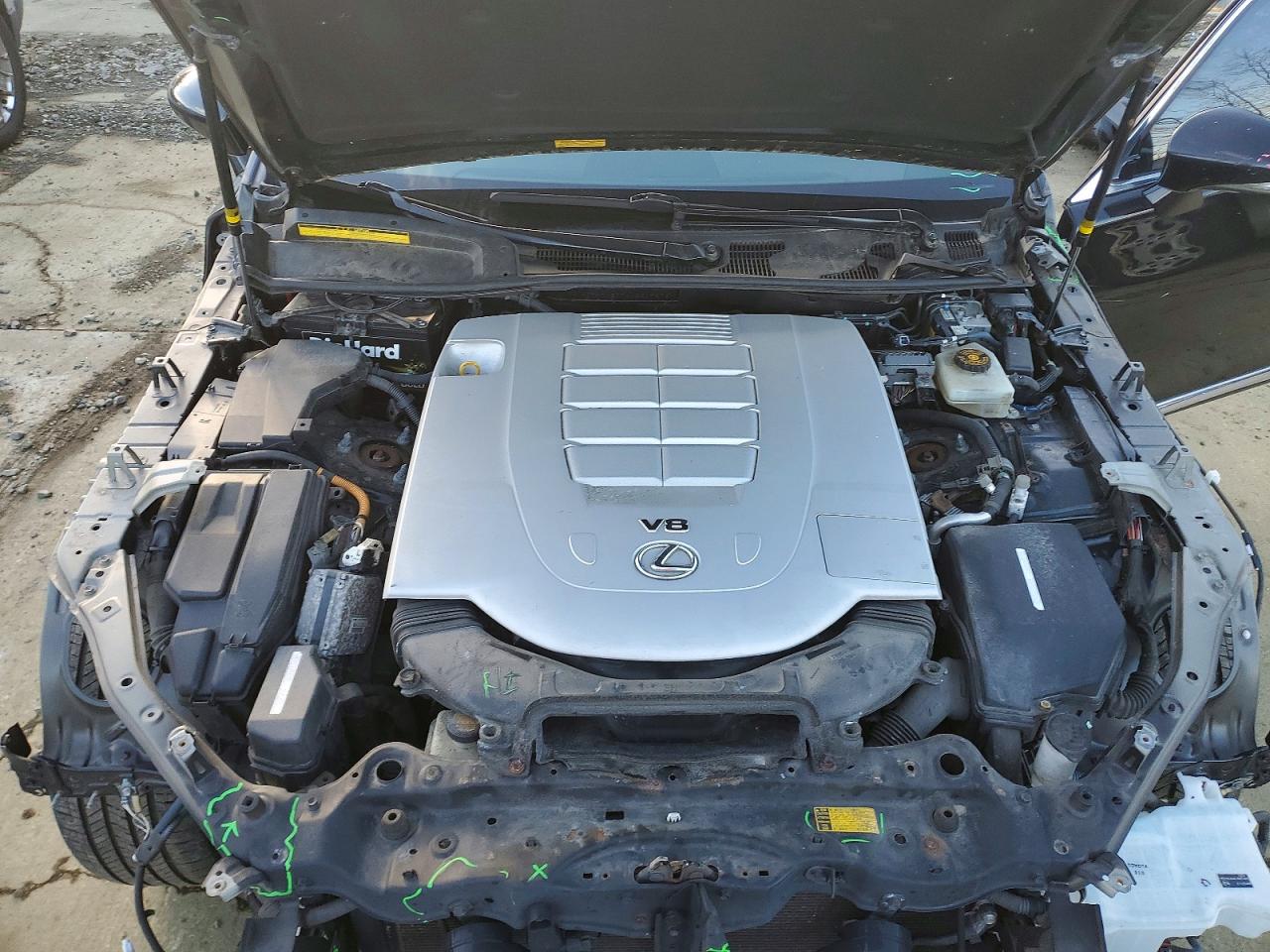 2013 LEXUS LS 460 photo 11