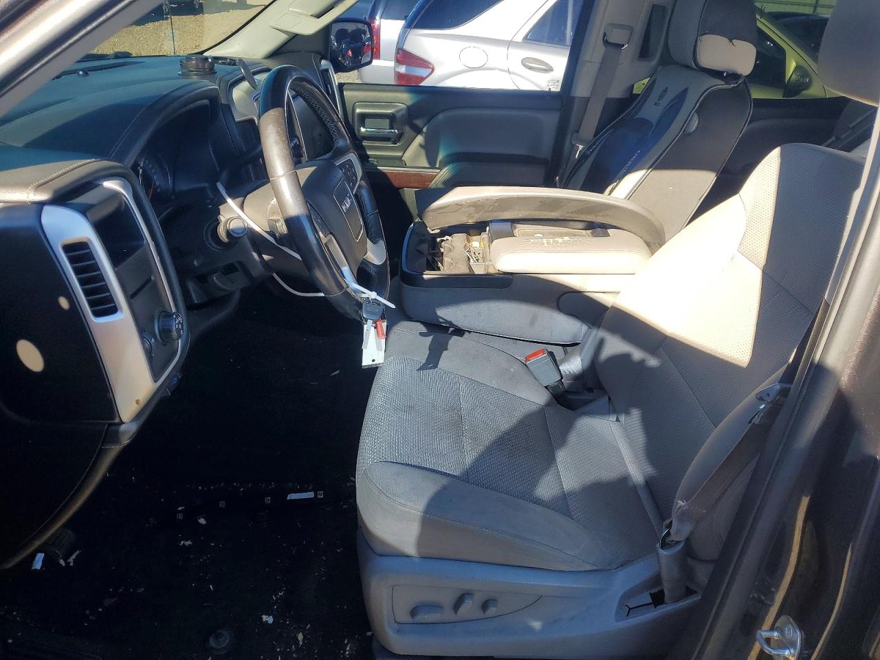 2015 GMC SIERRA C1500 SLE photo 7