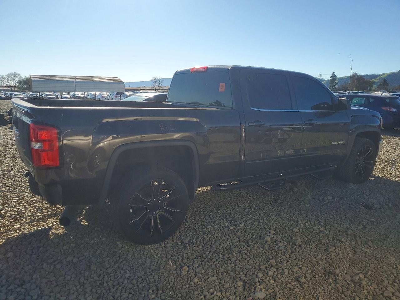 2015 GMC SIERRA C1500 SLE photo 3